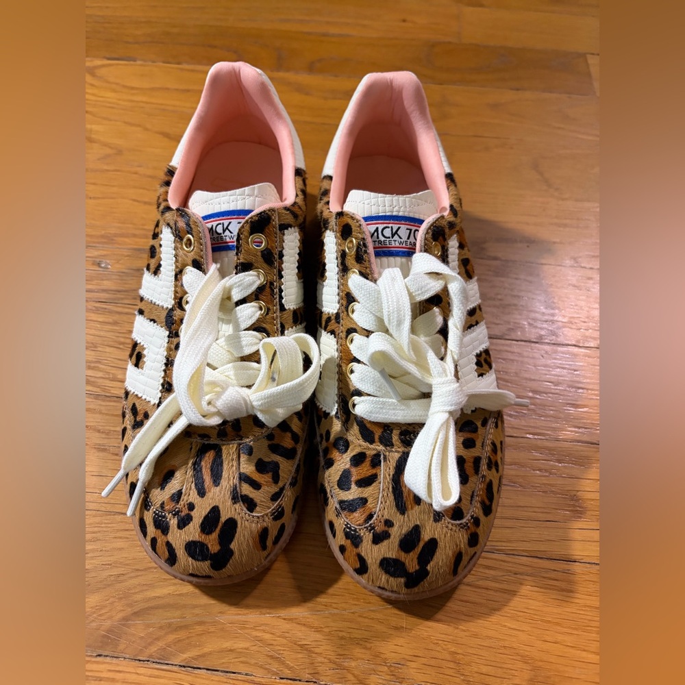 Back 70 cloud sneakers size 6